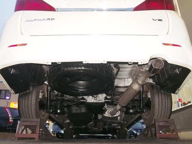 アルファード ４ＷＤ後期３５０Ｓ　９型ナビ　ＡＬＰＩＮＥモニター　黒革仕様　両側電動ドア　スマートキー　ＨＩＤ　ウッドコンビハン　Ｂｌｕｅｔｏｏｔｈ　ＤＶＤ　ＣＤ録音　バックカメラ　フロントカメラ　コーナーセンサー　リアヒーター　横滑り防止　クルコン　ＥＴＣ　禁煙車　関西仕入（32枚目）