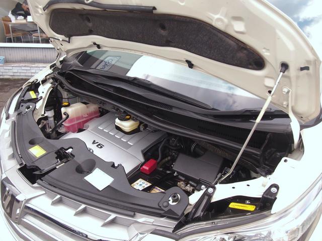 アルファード ４ＷＤ後期３５０Ｓ　９型ナビ　ＡＬＰＩＮＥモニター　黒革仕様　両側電動ドア　スマートキー　ＨＩＤ　ウッドコンビハン　Ｂｌｕｅｔｏｏｔｈ　ＤＶＤ　ＣＤ録音　バックカメラ　フロントカメラ　コーナーセンサー　リアヒーター　横滑り防止　クルコン　ＥＴＣ　禁煙車　関西仕入（34枚目）