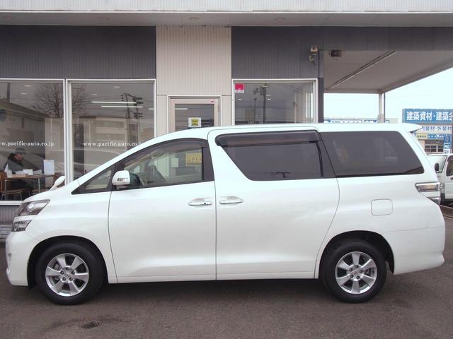 ヴェルファイア ４ＷＤ　２．４Ｘ　ＨＤＤナビ　ＡＬＰＩＮＥモニター　電動ドア　エンジンオイル消費対策済　８人　スマートキー　ＨＩＤ　ウッドコンビハン　Ｂｌｕｅｔｏｏｔｈ　ＤＶＤ　ＣＤ　バックカメラ　コーナーセンサー　リアヒーター　横滑り防止　エンスタ　ＥＴＣ　１オーナー　禁煙車（5枚目）