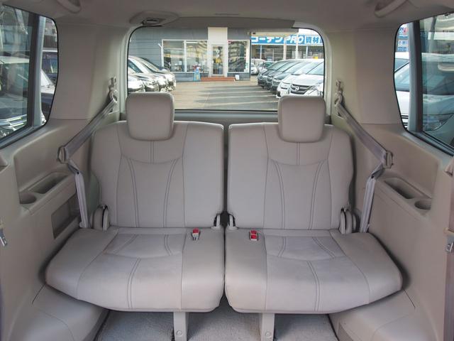 セレナ ２０Ｇ　ＳＨＶ　８型ナビ　１１型後席モニター　両側電動ドア　ハーフレザー　スマートキー　地デジＴＶ　Ｂｌｕｅｔｏｏｔｈ　ＤＶＤ　ＣＤ録音　ＳＤ　クルコン　横滑り防止　衝突軽減ブレーキ　レーンアシスト　バックカメラ　リアヒーター　ＥＴＣ　禁煙車　関東１オーナー（14枚目）