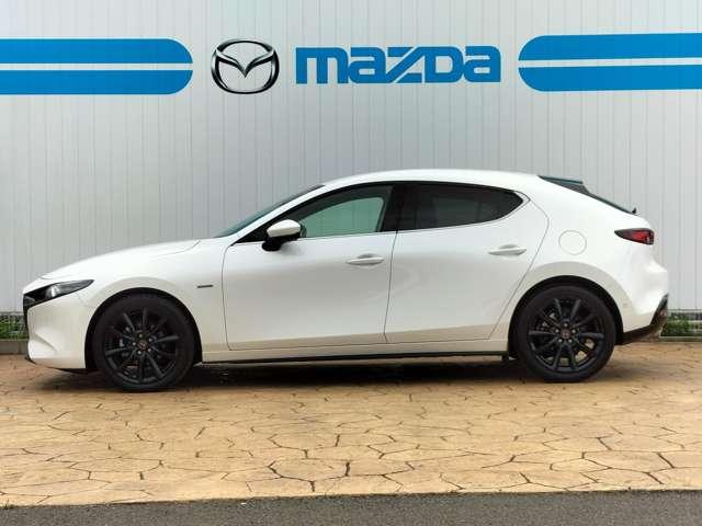 ＭＡＺＤＡ３ファストバック ２．０　２０Ｓ　１００周年　特別記念車　衝突軽減ブレーキ（2枚目）