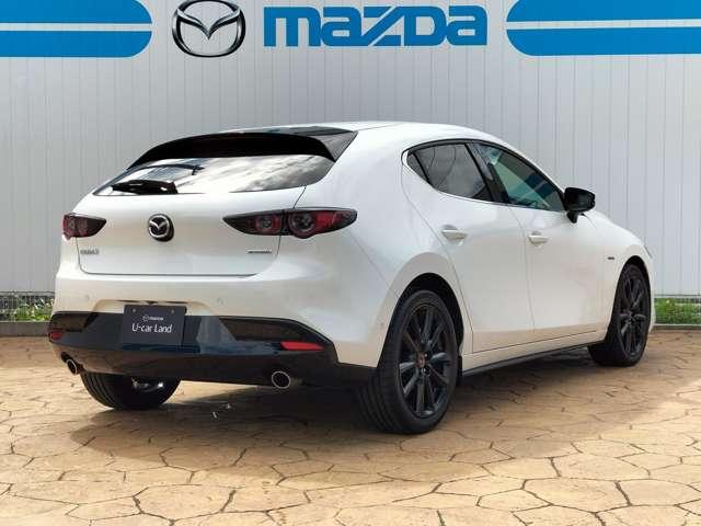 ＭＡＺＤＡ３ファストバック ２．０　２０Ｓ　１００周年　特別記念車　衝突軽減ブレーキ（5枚目）