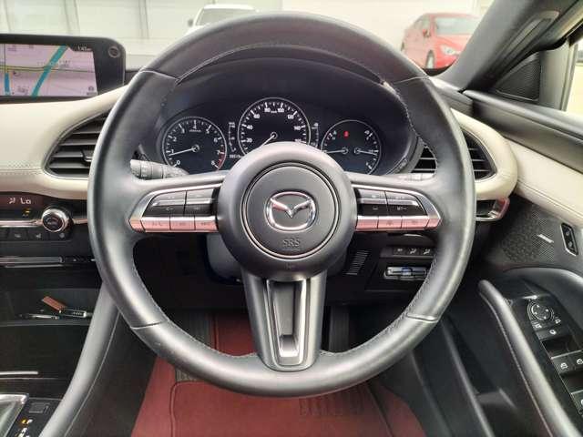 ＭＡＺＤＡ３ファストバック ２．０　２０Ｓ　１００周年　特別記念車　衝突軽減ブレーキ（18枚目）