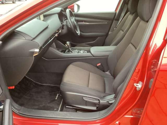ＭＡＺＤＡ３ファストバック １．５　１５Ｓ　ツーリング　４ＷＤ　３６０度モニター／ＥＴＣ／キーレス／ＣＤ／ＤＶＤプレー（17枚目）
