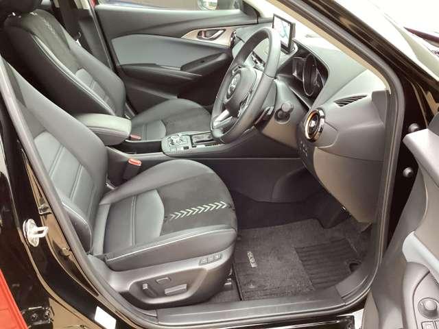ＣＸ－３ １．５　１５Ｓ　ビビッド　モノトーン　４ＷＤ　３６０度モニター／純正ナビＳＤカード／シートヒ（15枚目）