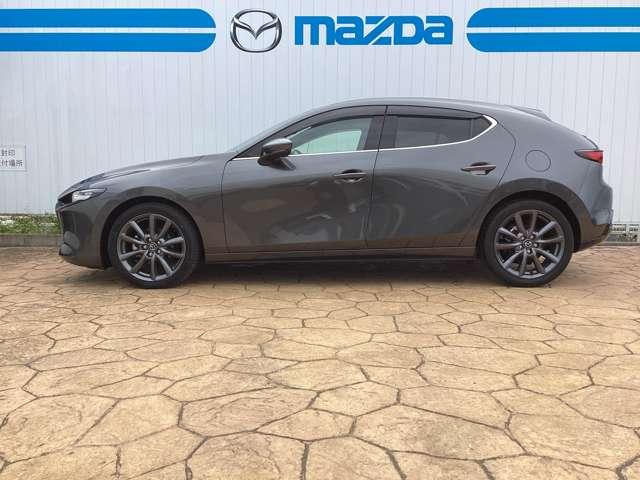 ＭＡＺＤＡ３ファストバック １．５　１５Ｓ　ツーリング　衝突軽減ブレーキ（2枚目）