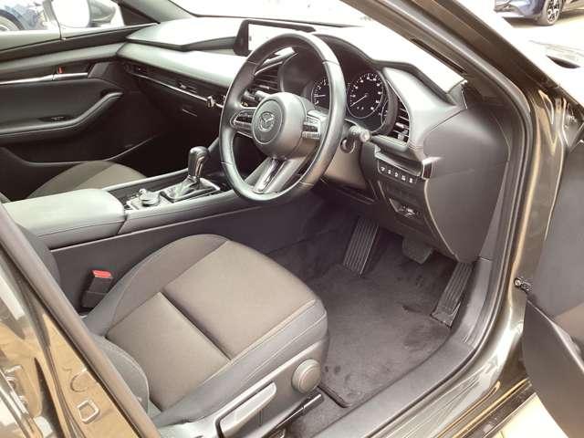 ＭＡＺＤＡ３ファストバック １．５　１５Ｓ　ツーリング　衝突軽減ブレーキ（16枚目）