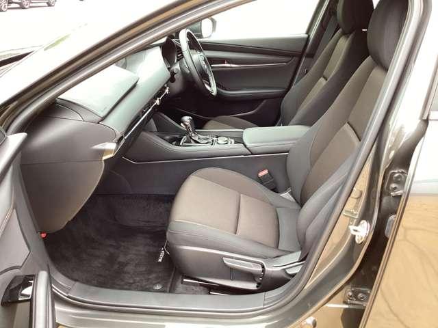 ＭＡＺＤＡ３ファストバック １．５　１５Ｓ　ツーリング　衝突軽減ブレーキ（17枚目）