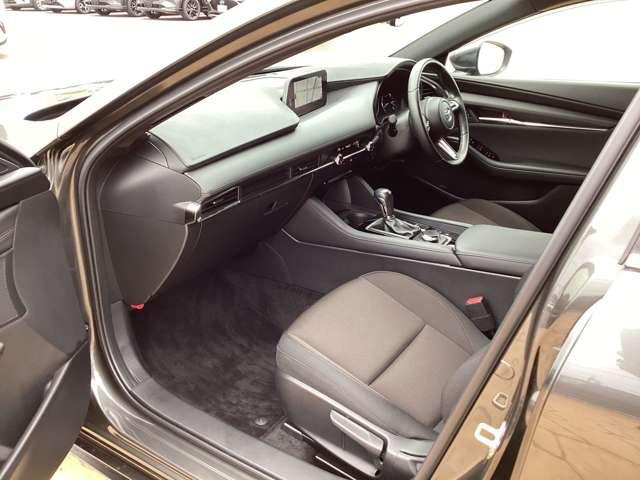 ＭＡＺＤＡ３ファストバック １．５　１５Ｓ　ツーリング　衝突軽減ブレーキ（18枚目）