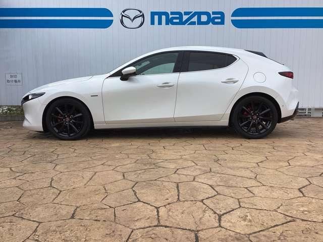 MAZDA3ファストバック 1.5 15S 100周年 特別記念車 衝突軽減ブレーキ(2枚目)