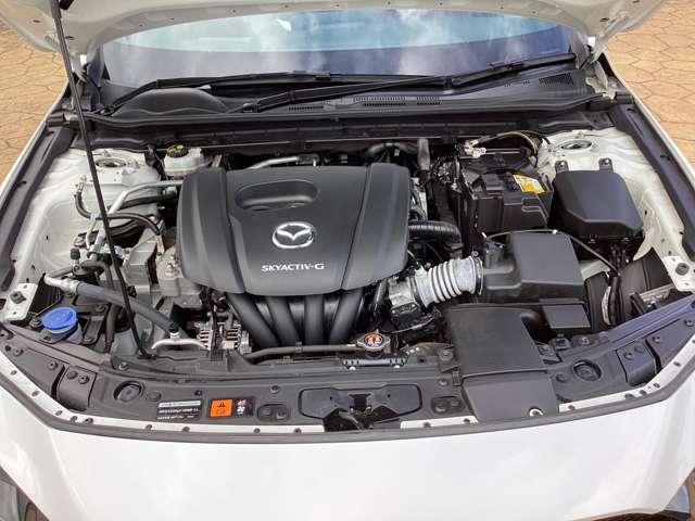 MAZDA3ファストバック 1.5 15S 100周年 特別記念車 衝突軽減ブレーキ(9枚目)