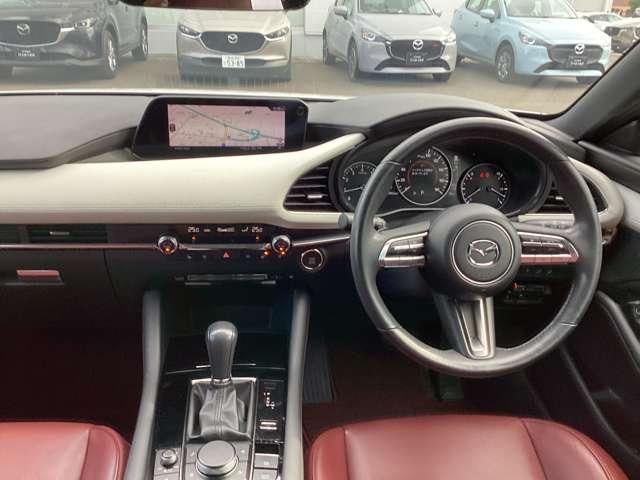 MAZDA3ファストバック 1.5 15S 100周年 特別記念車 衝突軽減ブレーキ(20枚目)
