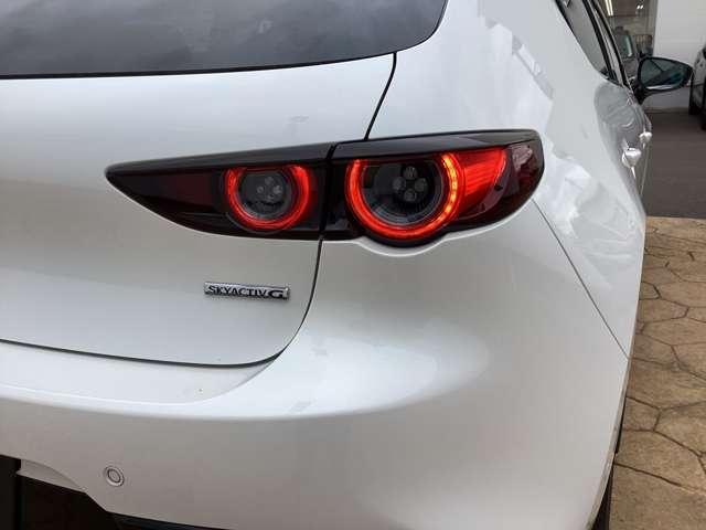 ＭＡＺＤＡ３ファストバック ２．０　２０Ｓ　１００周年　特別記念車（11枚目）