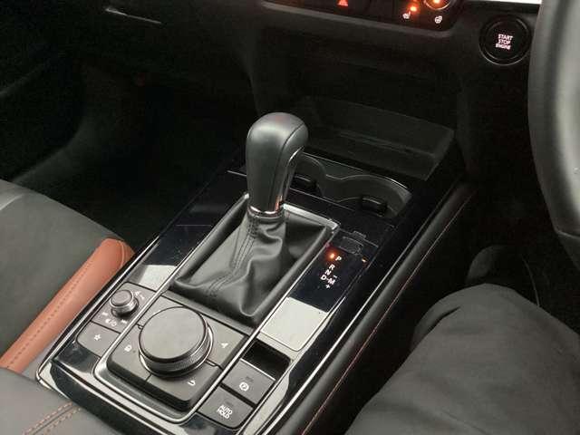 �X�J�C�A�N�e�B�u�U�`�s�A�X���[�Y�Ȕ��i�ƃ_�C���N�g�ȃV�t�g�t�B�[�����������܂����B�^�]�̂��₷�����X�ɍۗ����܂��B