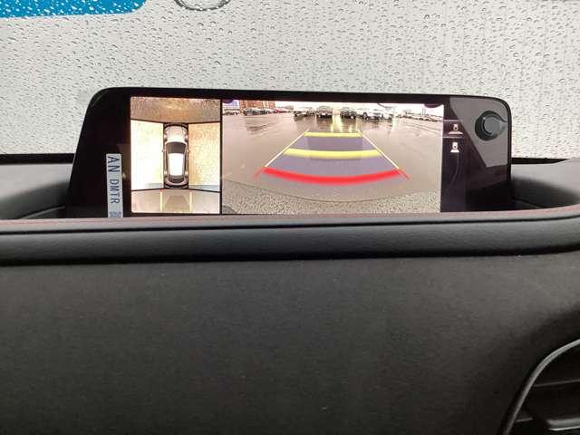 �R�U�O�����j�^�[�̓t�����g�E���T�C�h�E�o�b�N�̃J�����Ŗڂł͒��ڊm�F���Â炢�G���A�̈��S�m�F���T�|�[�g�B���R�ȃ��j�^�[�f���Ŋm�F�������G���A�̏󋵂�c�����₷���A�^�]������T�|�[�g���郂�j�^�[�ł�