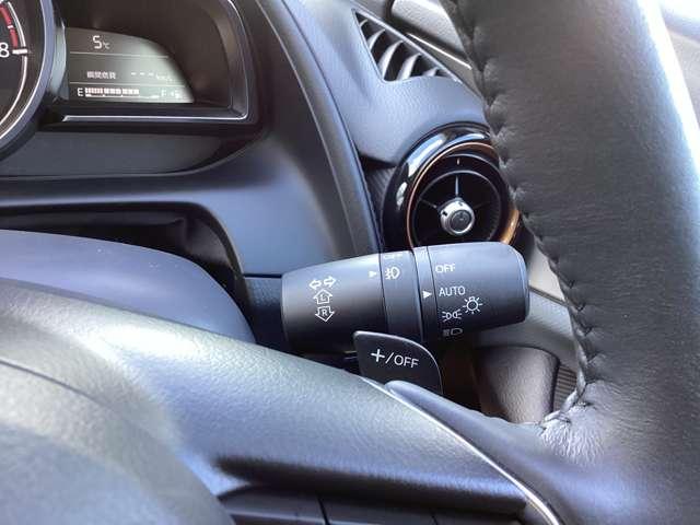 �I�[�g���C�g�𑕔��B���鎞�ԑт�g���l���ȂǂŁA���̖͂��Â����m���ăw�b�h���C�g��_���B���x���߂́A�}�c�_�R�l�N�g����ݒ肪�\�ł��B