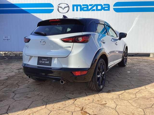 �X���͂������A�J�[�u���������ł��X���[�Y�Ń��j�A�ȉ^�]���y���߂�悤�ɁA�{�f�B��V���V�[�ɂ��X�J�C�A�N�e�B�u�Z�p�����荞�܂�Ă���܂��B