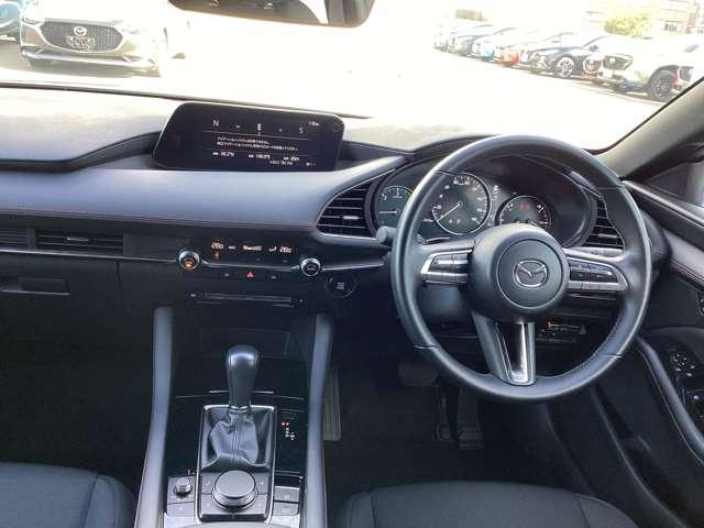 ���̋Z�����Â����`����A�ו��̎��������邱�����̃C���p�l�ł��B�Z���X�̗ǂ��J���[�����O�A�����₷���X�C�b�`�̔z�u�ȂǁA�f�U�C���Ƒ��쐫�𗼗������݌v�ƂȂ��Ă���܂��B