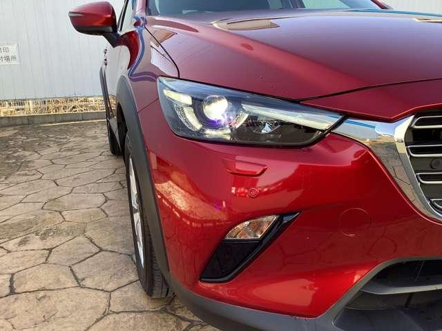 ��Ԃ̎��F�������S�̃A�_�v�e�B�u�k�d�c�w�b�h���C�g�ł��B�w�b�h���C�g�̓f�U�C���ł��傫�Ȉ�ۂƂȂ�܂��B