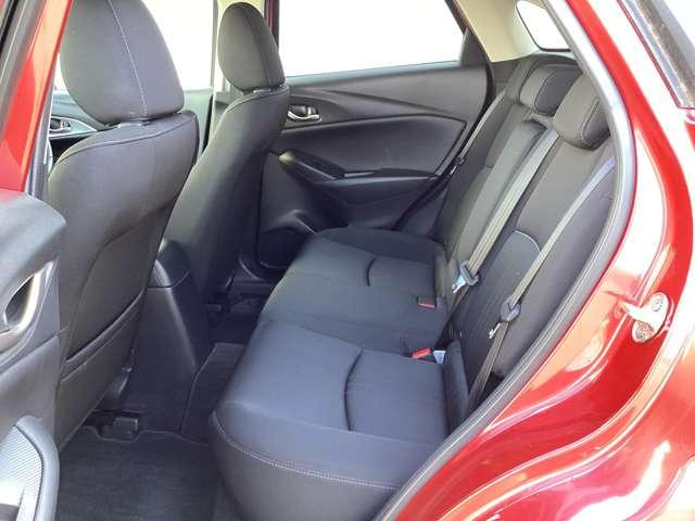 �Z�J���h�V�[�g�͌��݂�����A��l�̕����������h���C�u����Ă����ɂ����V�[�g�ɂȂ��Ă��܂��B