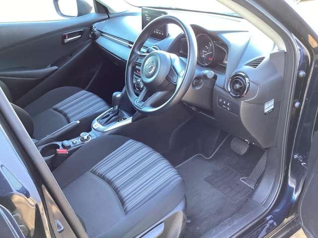 �h���C�o�[���܂������K���Ȏp���ō��葀��ł���}�c�_�Ȃ�ł͂̃y�_�����C�A�E�g�ŉ^�]�����₷���A���ɂ����^�]�Ȃł��B