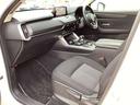 助手席も広々座れます。