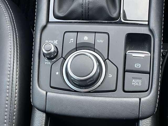 �I�[�g���C�g�𑕔��B�I�[�g�ݒ�ɂ��Ă���΁A���鎞�ԑт�g���l���ȂǂŁA���̖͂��Â����m���ăw�b�h���C�g��_��