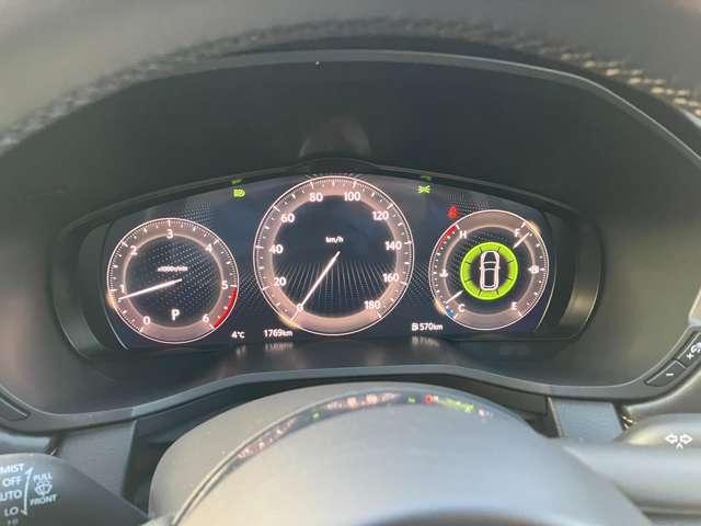 ���s�����̉摜�ł��I�@���S�ƐM���̉摜�ł��B�i�����X����[�Ԏ��ɂ͓W���̈ړ��␮�����Ŏ኱�������i��ł���ꍇ���������܂��j