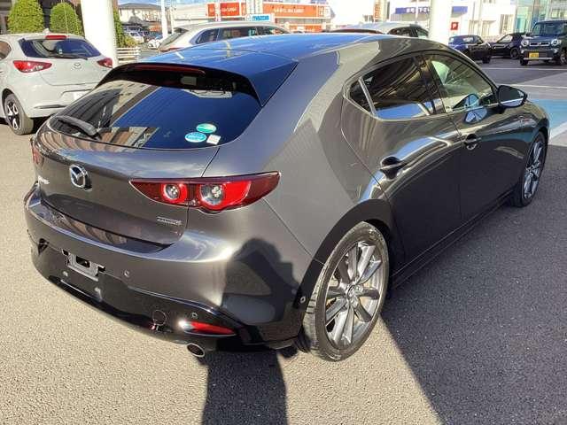 MAZDA3ファストバック 15Sツーリング マニュアル車 360°カメラ ラジオ付きCD(6枚目)