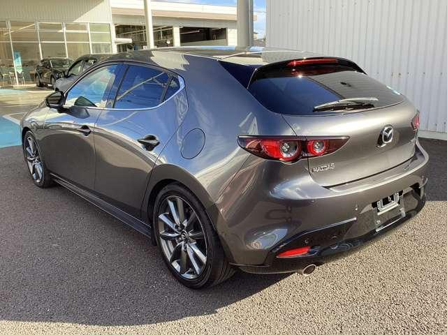 MAZDA3ファストバック 15Sツーリング マニュアル車 360°カメラ ラジオ付きCD(8枚目)
