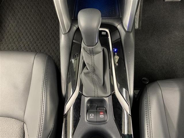 カローラクロス ハイブリッド　Ｚ　サンルーフ　フルセグ　メモリーナビ　ミュージックプレイヤー接続可　バックカメラ　衝突被害軽減システム　ＥＴＣ　ドラレコ　ＬＥＤヘッドランプ　ワンオーナー（30枚目）