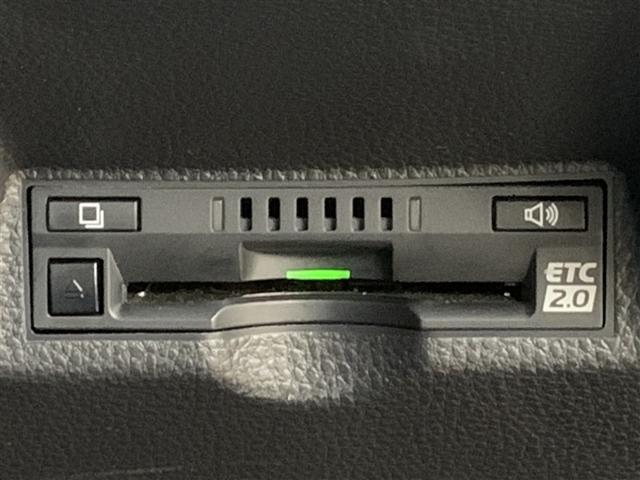 ヤリスクロス Ｇ　メモリーナビ　ＤＶＤ再生　ミュージックプレイヤー接続可　バックカメラ　衝突被害軽減システム　ＥＴＣ　ドラレコ　記録簿（18枚目）