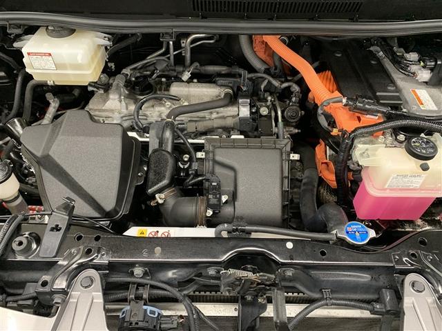 エスクァイア ハイブリッドGi プレミアムパッケージ フルセグ メモリーナビ DVD再生 後席モニター バックカメラ 衝突被害軽減システム ETC ドラレコ 両側電動スライド LEDヘッドランプ 乗車定員7人 3列シート ワンオーナー(15枚目)