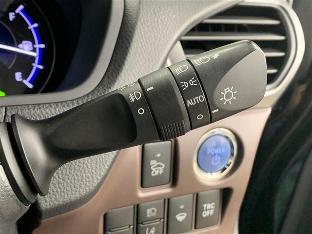 エスクァイア ハイブリッドGi プレミアムパッケージ フルセグ メモリーナビ DVD再生 後席モニター バックカメラ 衝突被害軽減システム ETC ドラレコ 両側電動スライド LEDヘッドランプ 乗車定員7人 3列シート ワンオーナー(31枚目)