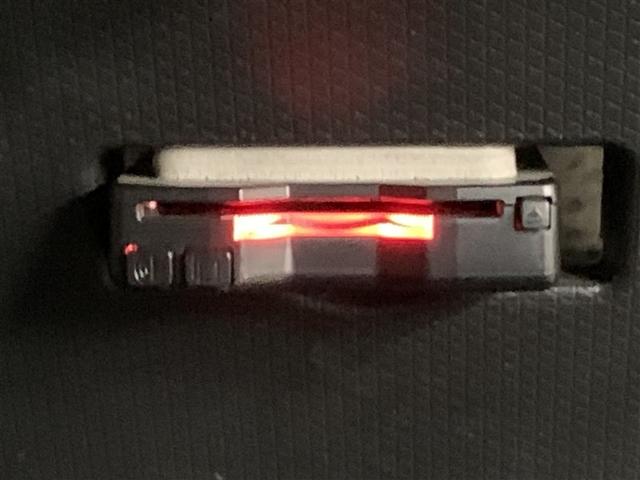 タント カスタムＸ　フルセグ　メモリーナビ　ＤＶＤ再生　ミュージックプレイヤー接続可　後席モニター　バックカメラ　衝突被害軽減システム　ＥＴＣ　ドラレコ　両側電動スライド　ＬＥＤヘッドランプ　アイドリングストップ（19枚目）