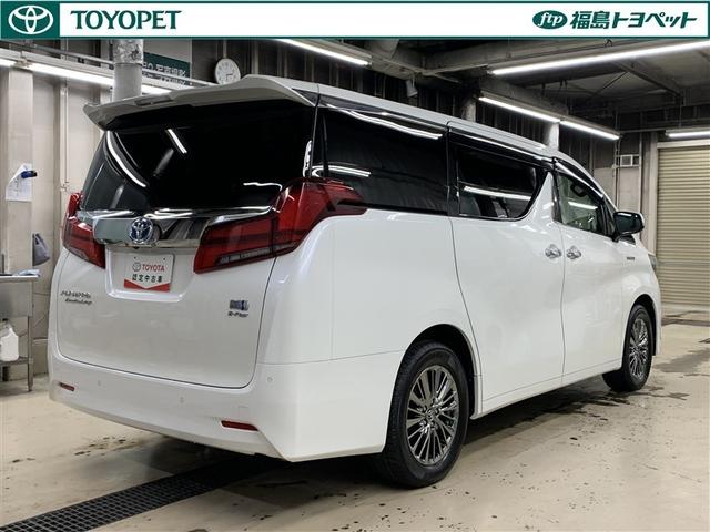 アルファードハイブリッド エグゼクティブラウンジ 革シート サンルーフ 4WD フルセグ メモリーナビ DVD再生 ミュージックプレイヤー接続可 後席モニター バックカメラ 衝突被害軽減システム ETC ドラレコ 両側電動スライド LEDヘッドランプ(5枚目)