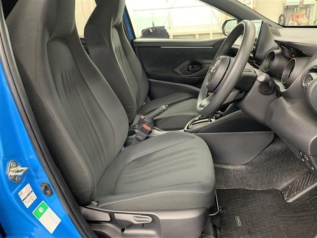 ヤリス ハイブリッドＧ　メモリーナビ　ミュージックプレイヤー接続可　バックカメラ　衝突被害軽減システム　ドラレコ　ワンオーナー（8枚目）