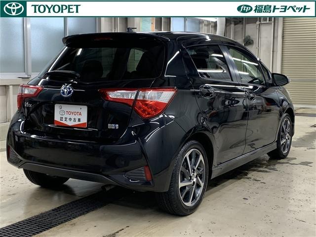 ヴィッツ ハイブリッドＵ　スポーティパッケージ　フルセグ　メモリーナビ　ＤＶＤ再生　バックカメラ　衝突被害軽減システム　ＥＴＣ　ＬＥＤヘッドランプ　ワンオーナー（5枚目）