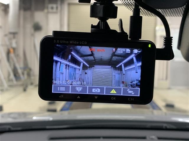 Ｃ－ＨＲ Ｇ　革シート　フルセグ　メモリーナビ　ＤＶＤ再生　バックカメラ　衝突被害軽減システム　ＥＴＣ　ドラレコ　ＬＥＤヘッドランプ　フルエアロ（18枚目）