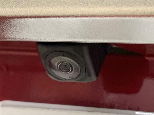 バックカメラが付いているので後方確認が非常にしやすいです。