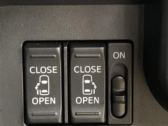 左右パワースライドドアは、ワンタッチで開閉できます！