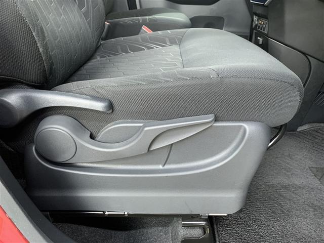 シートアジャスターレバーでベストなポジションに調整