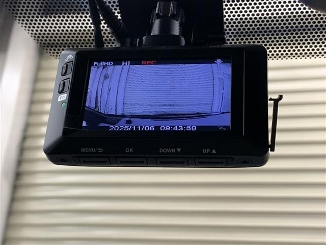 カローラツーリング ハイブリッド　ダブルバイビー　フルセグ　メモリーナビ　ミュージックプレイヤー接続可　バックカメラ　衝突被害軽減システム　ＥＴＣ　ドラレコ　ＬＥＤヘッドランプ（19枚目）