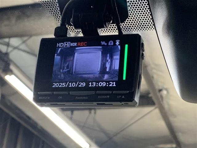 エスクァイア Ｇｉ　４ＷＤ　フルセグ　メモリーナビ　ＤＶＤ再生　バックカメラ　衝突被害軽減システム　ＥＴＣ　ドラレコ　両側電動スライド　ＬＥＤヘッドランプ　乗車定員７人　３列シート　ワンオーナー　アイドリングストップ（22枚目）