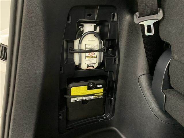 エスクァイア Gi 4WD フルセグ メモリーナビ DVD再生 バックカメラ 衝突被害軽減システム ETC 両側電動スライド LEDヘッドランプ 乗車定員7人 3列シート ワンオーナー アイドリングストップ(13枚目)