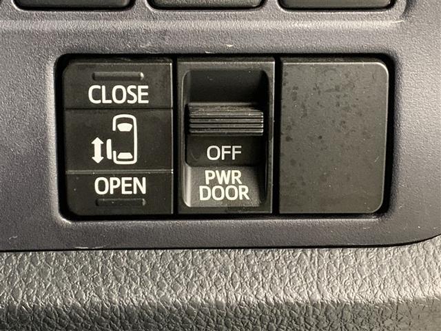 ヴォクシー ハイブリッドＶ　ＥＴＣ　電動スライドドア　ＬＥＤヘッドランプ　乗車定員７人　３列シート（29枚目）