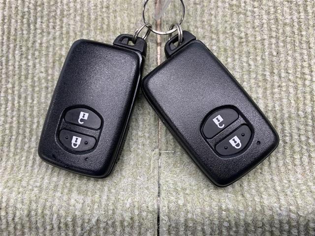 アクア Ｓ　フルセグ　メモリーナビ　ＤＶＤ再生　バックカメラ　衝突被害軽減システム　ＥＴＣ　ワンオーナー（15枚目）