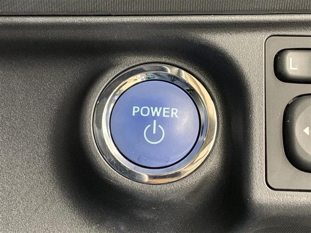 アクア Ｓ　フルセグ　メモリーナビ　ＤＶＤ再生　バックカメラ　衝突被害軽減システム　ＥＴＣ　ワンオーナー（17枚目）