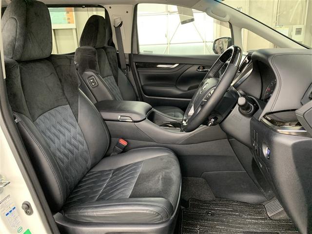 アルファード ２．５Ｓ　Ｃパッケージ　４ＷＤ　フルセグ　メモリーナビ　ＤＶＤ再生　後席モニター　バックカメラ　衝突被害軽減システム　ＥＴＣ　ドラレコ　両側電動スライド　ＬＥＤヘッドランプ　乗車定員７人　３列シート　ワンオーナー（9枚目）