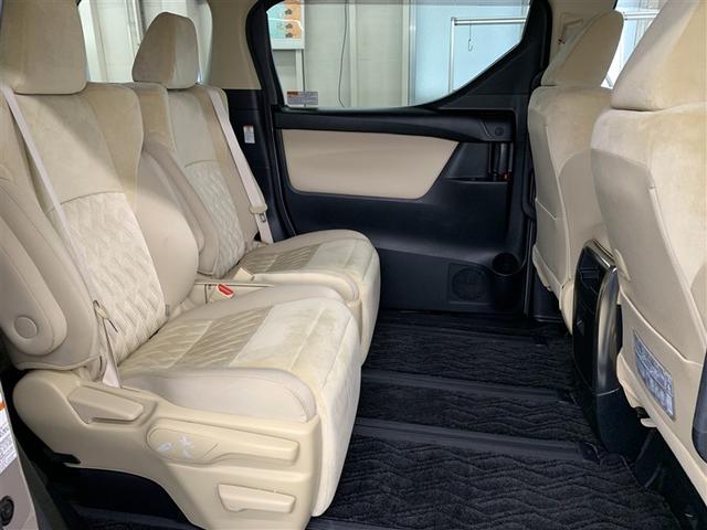 アルファードハイブリッド X 4WD フルセグ メモリーナビ DVD再生 バックカメラ 衝突被害軽減システム ETC ドラレコ 両側電動スライド LEDヘッドランプ 乗車定員7人 3列シート ワンオーナー(10枚目)